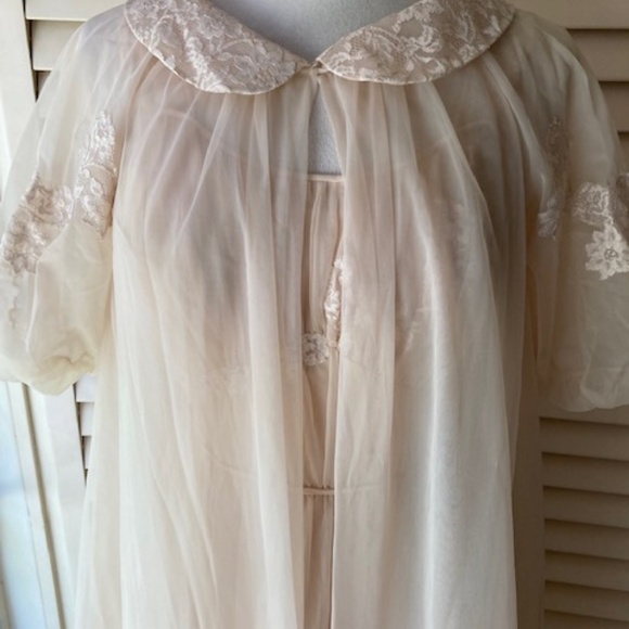 Vintage Shadow Line Layered Chiffon Peignoir Set - Picture 3 of 12